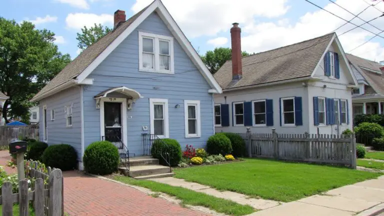 22 Blue and Grey Exterior House Color Schemes That Work Beautifully beautiful blue and grey combinations