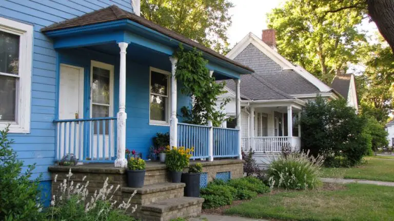 eye catching blue house colors